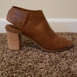 Mossimo peep toe ankle boots